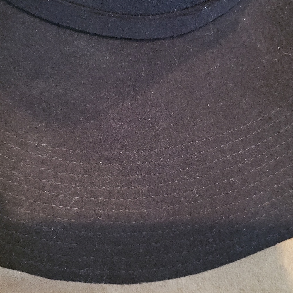 Floppy hat - Picture 7 of 7